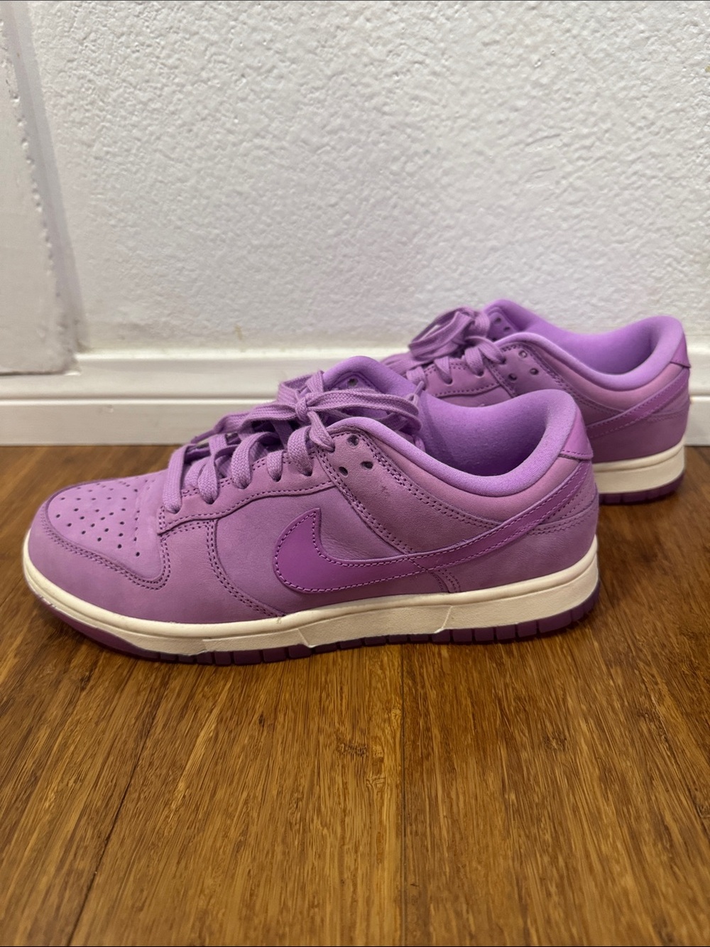 Nike Women’s Low Premium Dunks